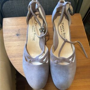 Size 7.5 Taryn Rose Block Heels in Pink